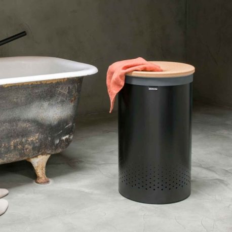 סל כביסה עגול 60 ליטר שחור מט עם מכסה שעם Brabantia