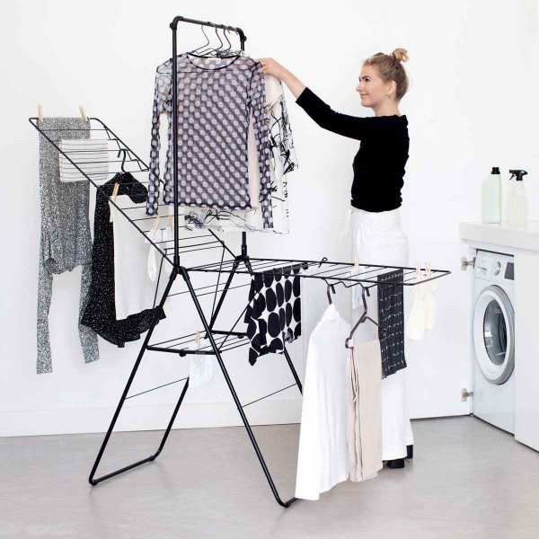 מתלה כביסה מתקפל 25 מטר HangOn + מוט תלייה Brabantia